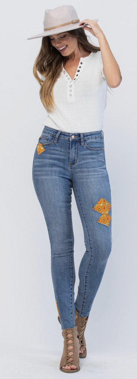 Judy Blue Mid-Rise 70's Patch Skinny Jeans