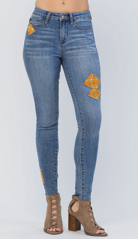 Judy Blue Mid-Rise 70's Patch Skinny Jeans